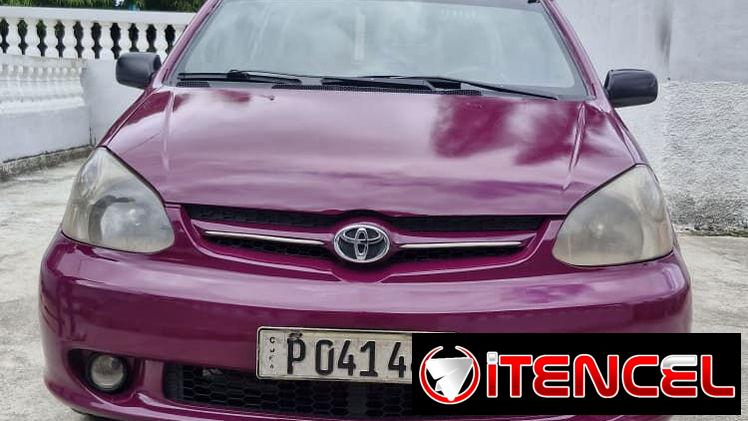 TOYOTA YARIS 2005