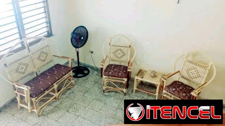 🏠 Casa De Renta Con Piscina En Guanabo. 👥 Capacidad para 6 personas. 📱 Reservas: +5355149761.