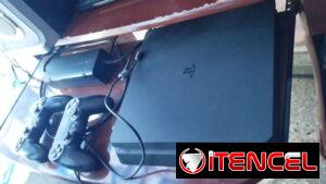 Vendo ps4 fat, pirateada, 2 mandos, 500gb