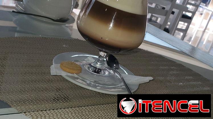 Busco trabajo como bartender barista