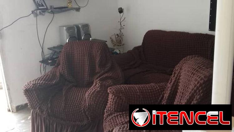 *$8000usd CON AJUSTE. En venta apartamento (4to piso) de un edificio en  Alamar, zona 11.