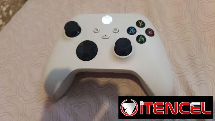 MANDO XBOX SERIES S ORIGINAL CASI NEW