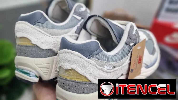 New Balance 2002 R #42 43 44 Precio 75 usd VEDADO