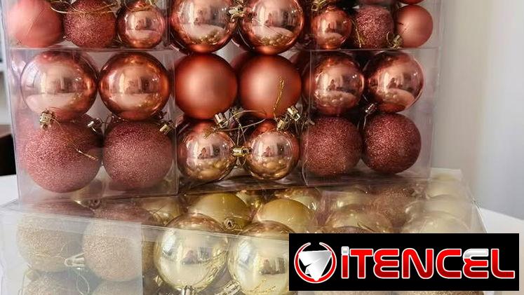 Decoraciones navideñas. El precio varía según el diseño. Tiendas en la Víbora y en Centro Habana. Mensajería disponible
