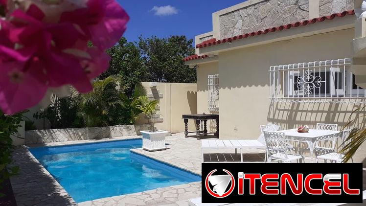 J Casa de renta con piscina para parejas en Guanabo. Alquiler de casa con piscina en la playa. GUA-012 — foto 1