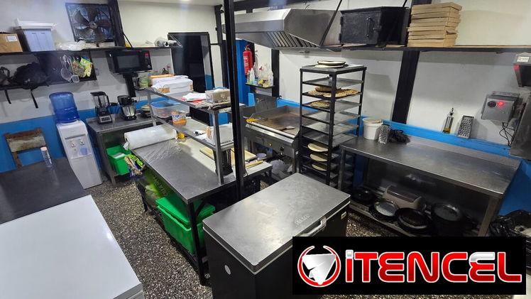Vendo Cafetería funcionando con todo dentro