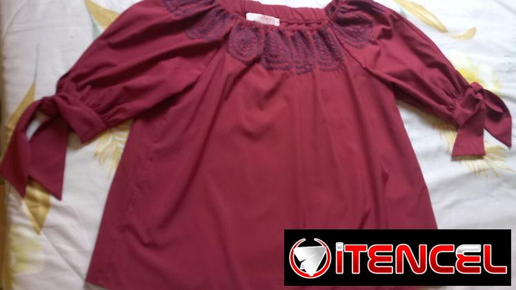 Ropa de mujer de uso en perfecto estado — foto 1