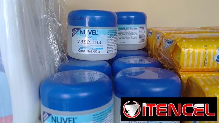 ✨ VASELINA NUVEL BEBÉ – 60 g 👶🩵 🌸 Cuidado delicado para la piel de tu bebé 💙 Ventajas: • Hipoalergénica • Ayuda a pr