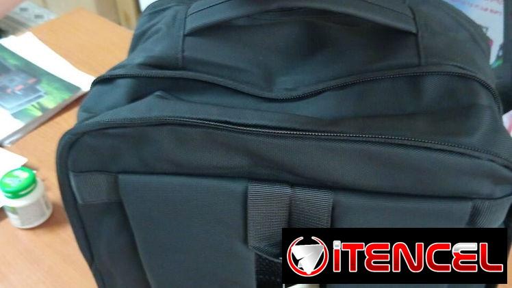 Mochila color negro/ Mochila para laptop — foto 3