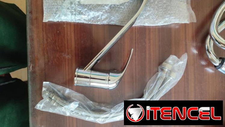 Mezcladora con latiguillos