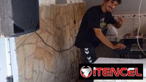 Dj con audio y pantalla