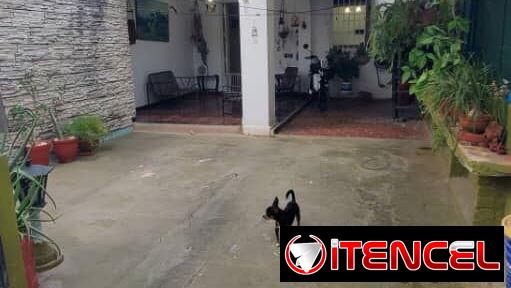Casa muy grande 7/4, piscina, garage, NEGOCIO INCLUIDO  por 84y13 110m 53582376