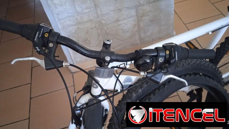 REBAJA Bicicleta 26 con 2 gomas de repuesto — foto 2