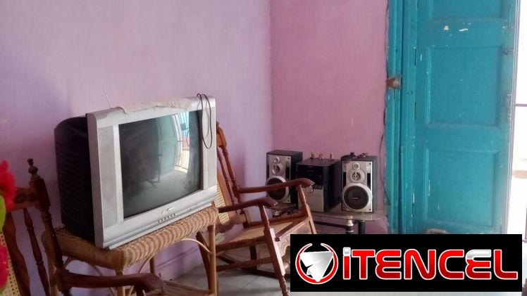 Vendo casa puerta calle a dos calles de la Iglesia de la Catedral — foto 1