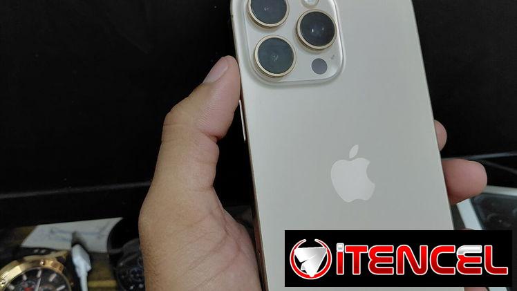 iPhone 16 Pro Max Bat 90%