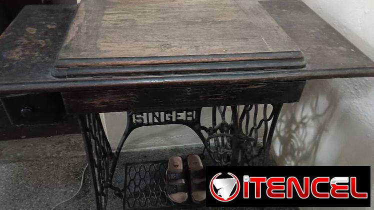Vendo Maquina de coser Singer de las antiguas