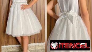 Preciosa bata de niña talla 12 (para niña 10/12 años 10 usd en el cotorro