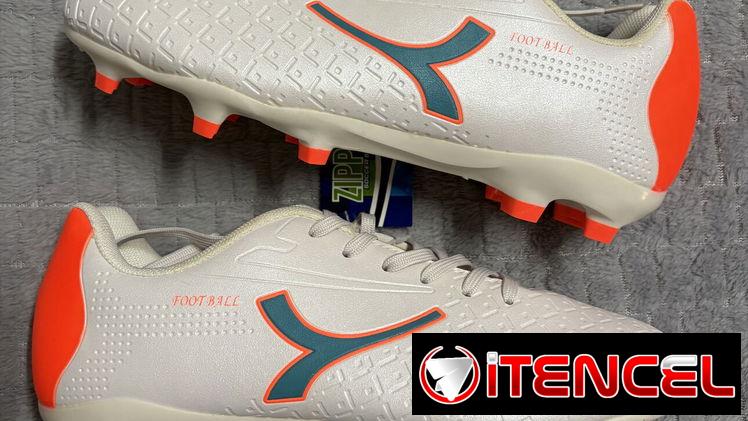 Tacos de Futbol 11 para niños adolescente y adulto - 30 USD ( tenemos medias antideslizantes) — foto 2