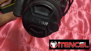 Cámara fotográfica nikon D3200 d uso pero en perfecto estado