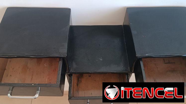 Vendo repisa con gavetas pequeña, muy buen estado, 15mil CUP, contactar al 58256384 — foto 3