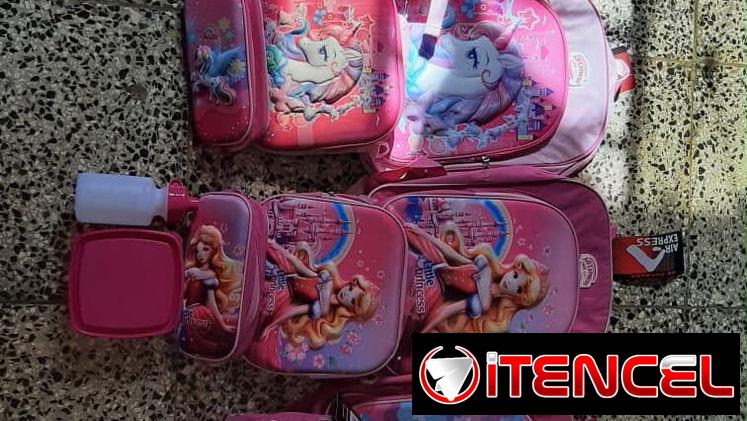 Combo de Mochila merendero — foto 1