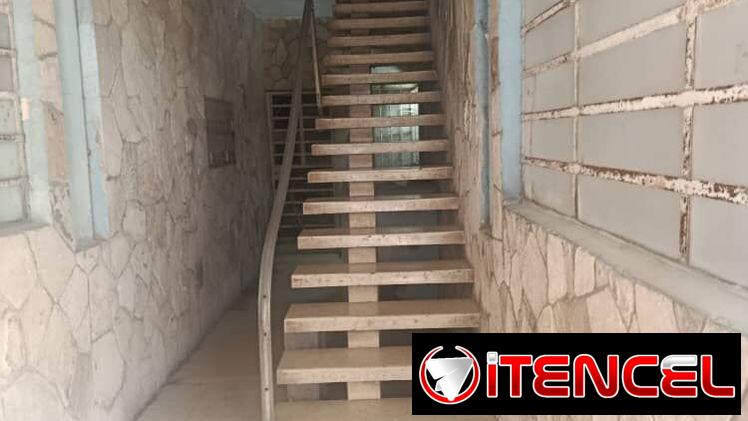 *APARTAMENTO EN EL VEDADO. PLAZA 1er Piso Alto* 🏠 — foto 4