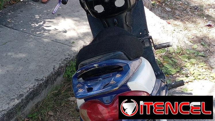 Vendo esta moto en super buen estado hace mas 50km perola doy por 50 para mas informacion llamar o escribir