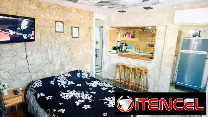 🏠 Casa De Renta En Guanabo Con Piscina. 👥 Capacidad para 4 personas. ❄️ Climatización asegurada. 📱+5355284821