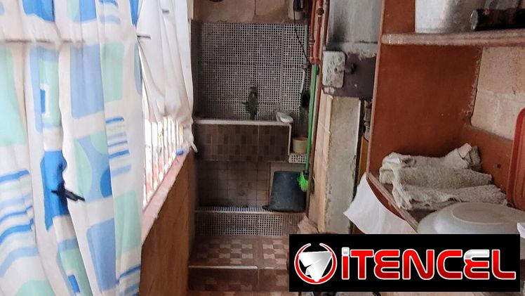 ‼️SE VENDE APTO 4/4 2DO PISO GARAJE EN EL CORAZÓN DEL VEDADO‼️ — foto 4