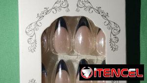 Uñas acrílicas