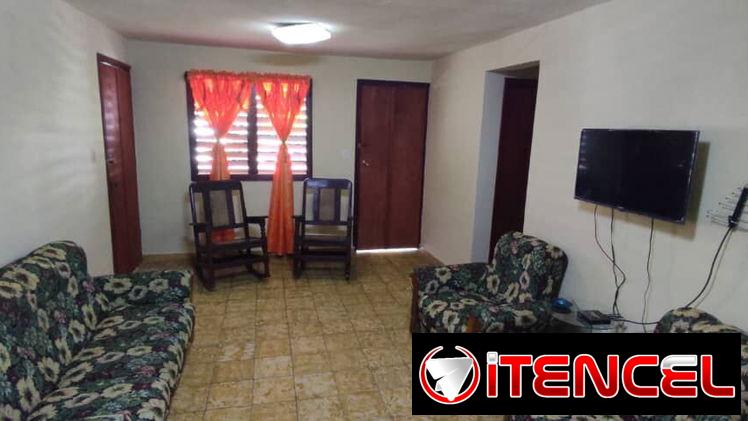Se renta apartamento independiente de una habitación. En un primer piso. Lavadora.54026428