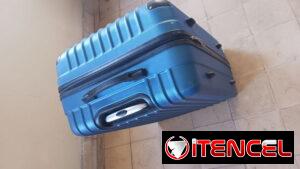 Vendo maleta con defectos menores (acepto transferencia)