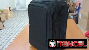 Mochila color negro/ Mochila para laptop