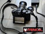 cámara Reflex Fujifilm X-T10 + objetivo Fujinon 18-55mm, 630 USD o equivalente, Vedado