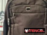 Mochila M-10 | 30 USD | Mochila para laptop con puerto USB