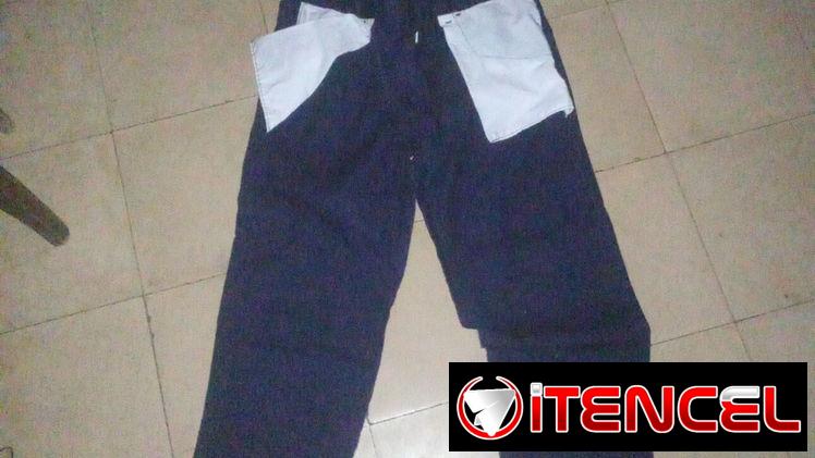 Pantalón de secundaria