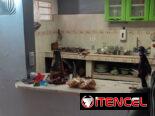 Se vende apartamento interior en el Vedado- Línea entre 14 y 16