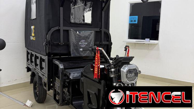 Alquiler de triciclo — foto 1