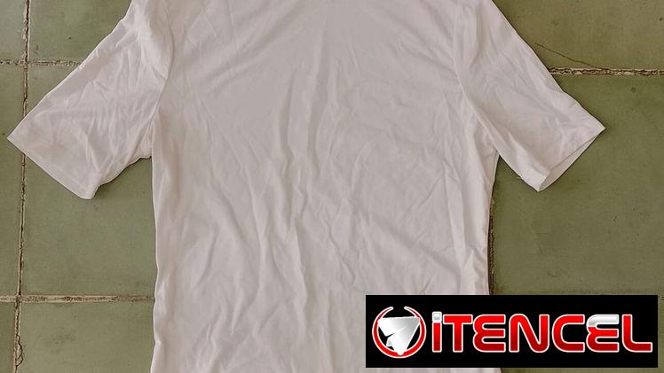 Pullover blanco de cuello ($3500)