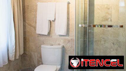 SE VENDE CASA INDEPENDIENTE DE LUJO, SALIDA AL MAR, MARINA HEMINGWAY TOTAL 458.7m² — foto 2