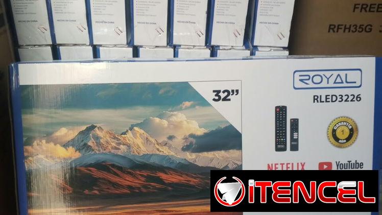 TV SMART TV ROYAL DE 32 PULGADAS CON SOPORTE A LA PARED