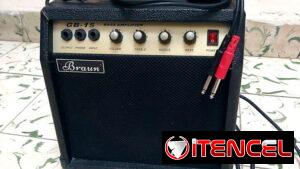 Amplificador de bajo en perfecto estado + cable estéreo dual TS 1/4 de 3metros de largo