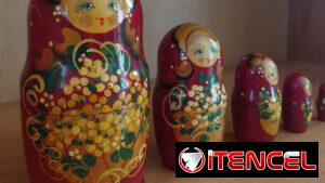 Muñecas de decoración rusas matrioskas