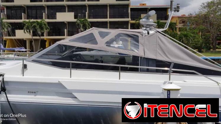 Yate en la marina Hemingway — foto 2