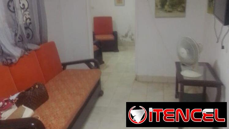 Renta indefinida en centro habana 2/4, para, leer bien.