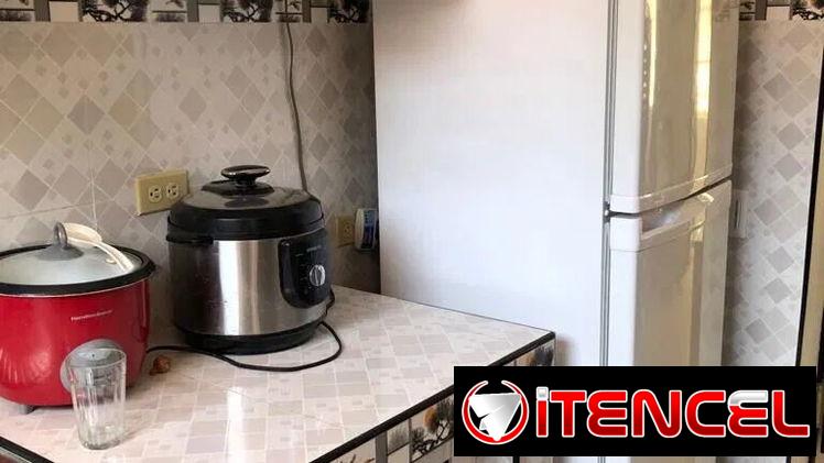 Apartamento renta lineal Vedado (78329032)