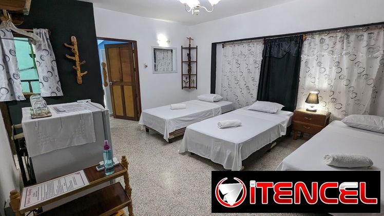 Cod.Z Habitación Triple/Doble con Baño Privado en el Corazón de La Habana Vieja. Aire Acondicionado y Confort. — foto 2
