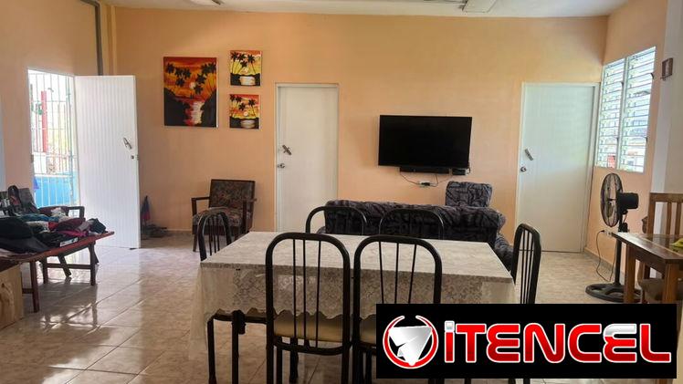 Casa con enorme patio delantero en la Vibora — foto 1