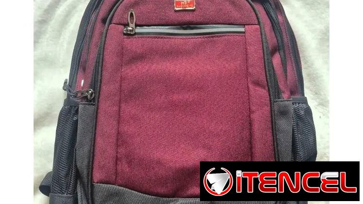 MOCHILA M-4 para laptop. Mochila amplia y acolchada, ideal para trabajo, universidad y uso diario.US$30.00 — foto 2