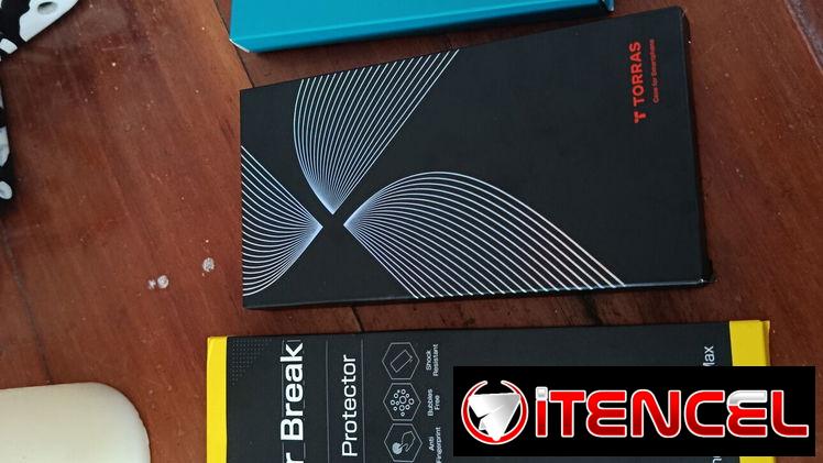 Micas y Cover de iPhone 17 Pro y Pro Max
